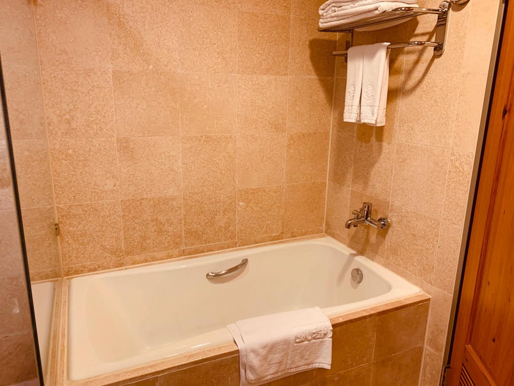 Kai Du Hotel Чжунлі Екстер'єр фото